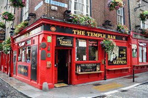 Famous Temple Bar in Dublin Grindelwald - Suiza